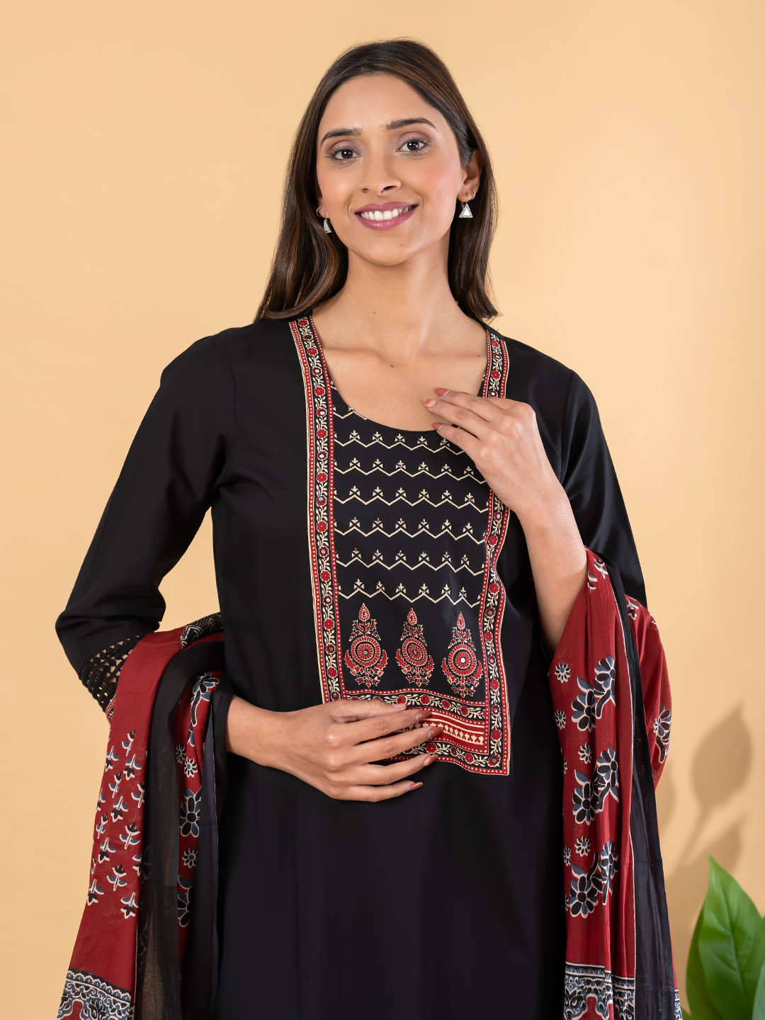 Black Ethnic Cotton Kurta Set with Lace-trimmed Trousers & Printed Dupatta
